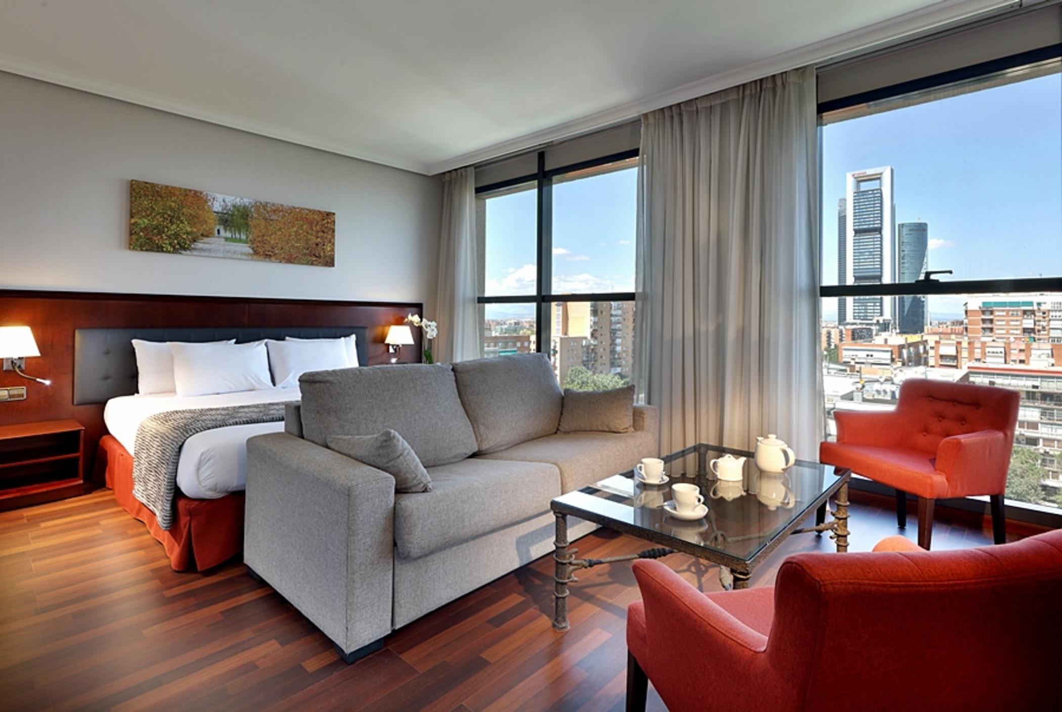 Hotel Crisol Via Castellana à Madrid Extérieur photo