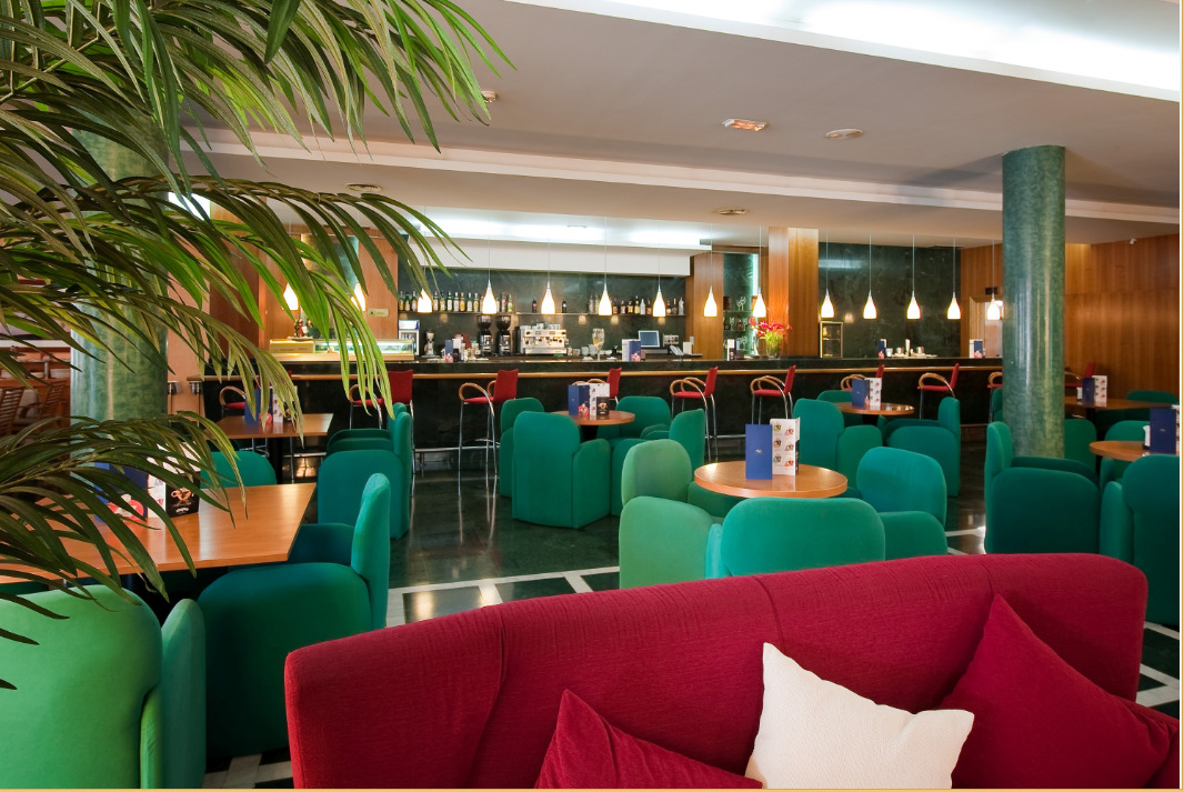 Hotel Crisol Via Castellana à Madrid Extérieur photo