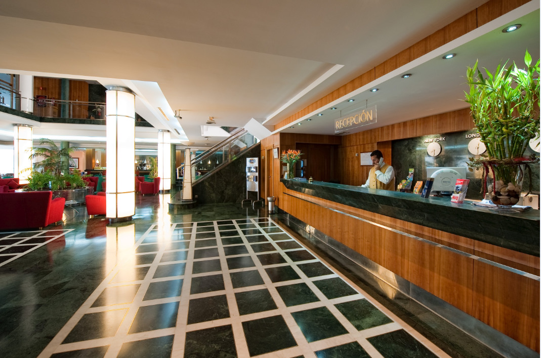 Hotel Crisol Via Castellana à Madrid Extérieur photo