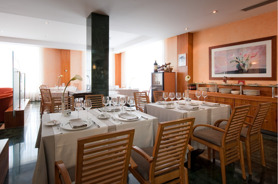 Hotel Crisol Via Castellana à Madrid Extérieur photo