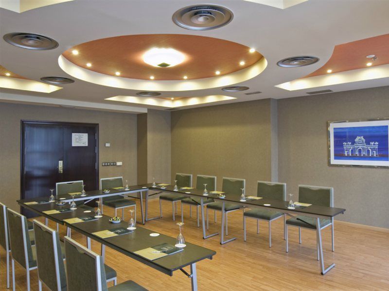 Hotel Crisol Via Castellana à Madrid Extérieur photo